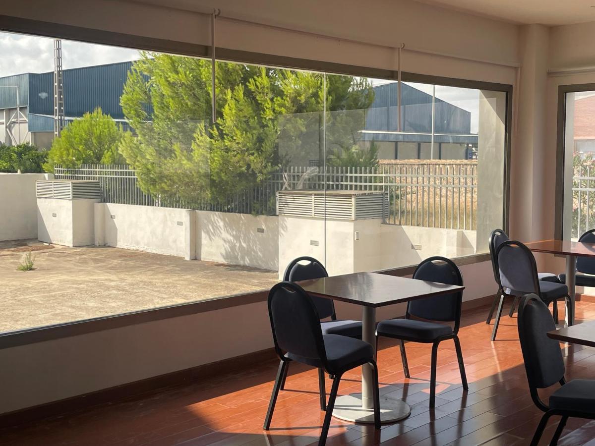 Cityexpress Hotel San Fernando - Carcaixent Экстерьер фото